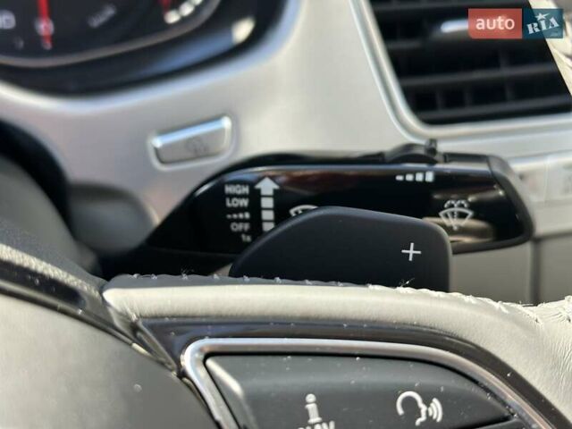 Чорний Ауді A8, об'ємом двигуна 4.13 л та пробігом 263 тис. км за 33500 $, фото 75 на Automoto.ua