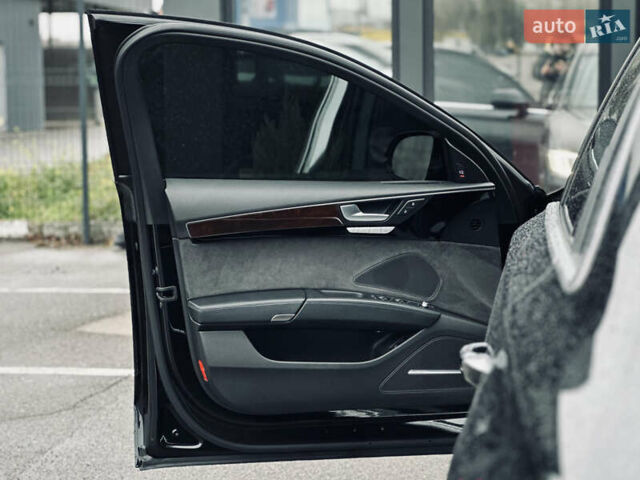 Чорний Ауді A8, об'ємом двигуна 3 л та пробігом 274 тис. км за 18700 $, фото 30 на Automoto.ua