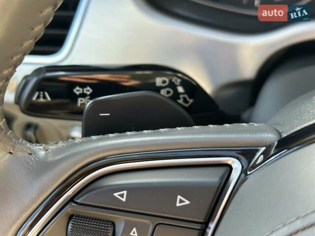 Чорний Ауді A8, об'ємом двигуна 4.13 л та пробігом 263 тис. км за 33500 $, фото 72 на Automoto.ua