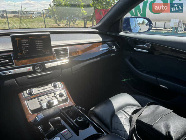 Черный Ауди А8, объемом двигателя 3.99 л и пробегом 140 тыс. км за 30000 $, фото 14 на Automoto.ua