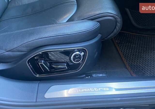 Черный Ауди А8, объемом двигателя 3.99 л и пробегом 170 тыс. км за 25000 $, фото 27 на Automoto.ua