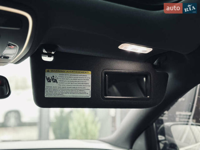 Чорний Ауді A8, об'ємом двигуна 3 л та пробігом 274 тис. км за 18700 $, фото 69 на Automoto.ua