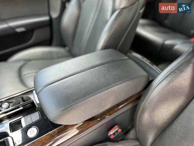 Черный Ауди А8, объемом двигателя 3 л и пробегом 180 тыс. км за 21500 $, фото 39 на Automoto.ua