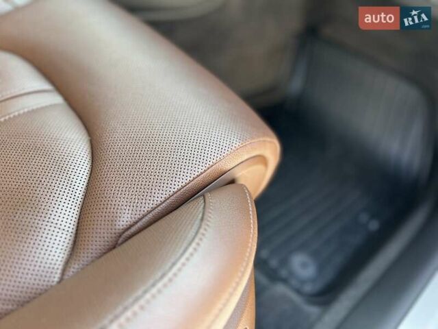 Чорний Ауді A8, об'ємом двигуна 3.99 л та пробігом 140 тис. км за 33900 $, фото 67 на Automoto.ua