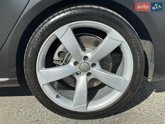 Чорний Ауді A8, об'ємом двигуна 4.13 л та пробігом 263 тис. км за 33500 $, фото 18 на Automoto.ua