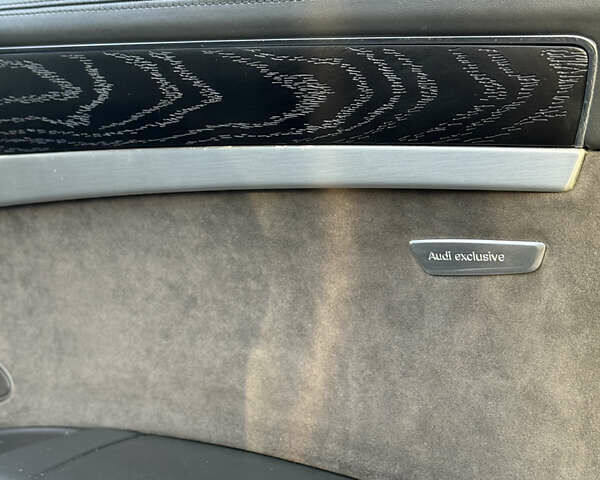 Черный Ауди А8, объемом двигателя 3.99 л и пробегом 187 тыс. км за 33000 $, фото 17 на Automoto.ua