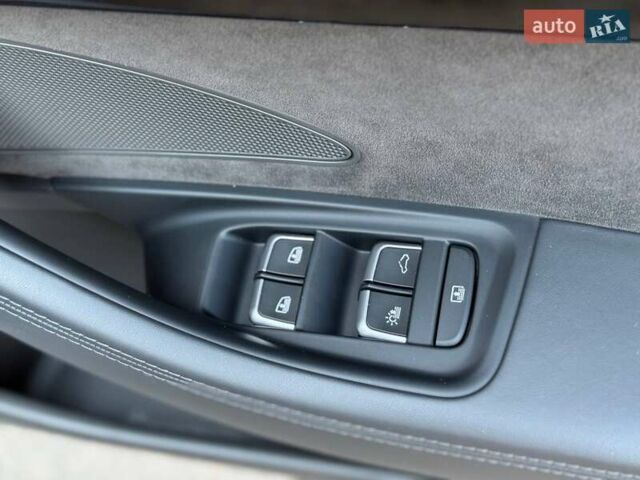 Чорний Ауді A8, об'ємом двигуна 3 л та пробігом 131 тис. км за 24999 $, фото 27 на Automoto.ua