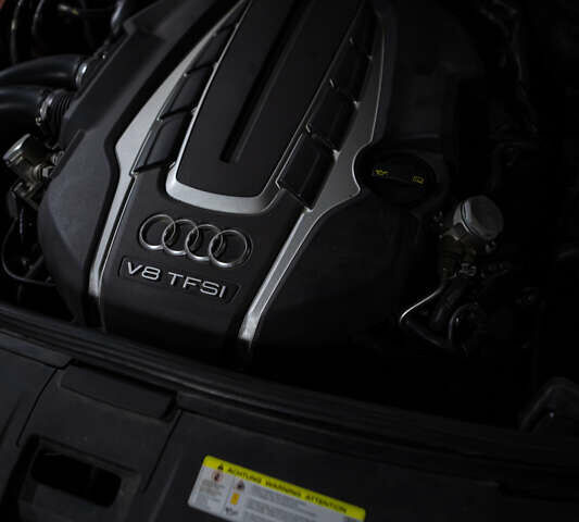 Черный Ауди А8, объемом двигателя 3.99 л и пробегом 84 тыс. км за 40000 $, фото 39 на Automoto.ua