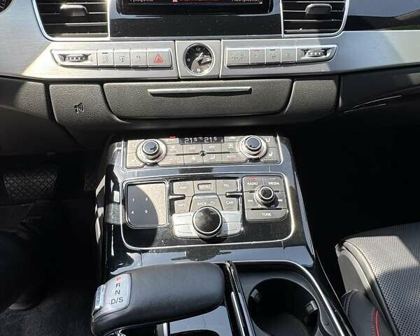 Чорний Ауді A8, об'ємом двигуна 4.16 л та пробігом 235 тис. км за 37000 $, фото 6 на Automoto.ua