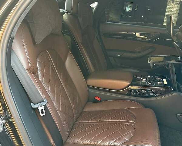 Черный Ауди А8, объемом двигателя 3.99 л и пробегом 224 тыс. км за 28200 $, фото 14 на Automoto.ua