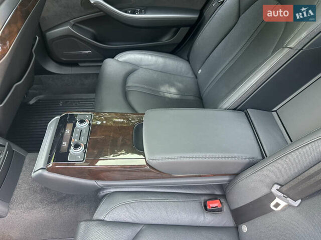 Черный Ауди А8, объемом двигателя 3 л и пробегом 130 тыс. км за 24000 $, фото 13 на Automoto.ua