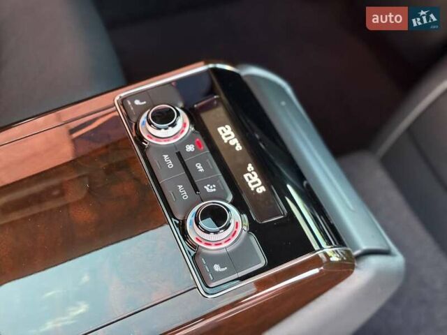 Чорний Ауді A8, об'ємом двигуна 3 л та пробігом 131 тис. км за 24999 $, фото 25 на Automoto.ua