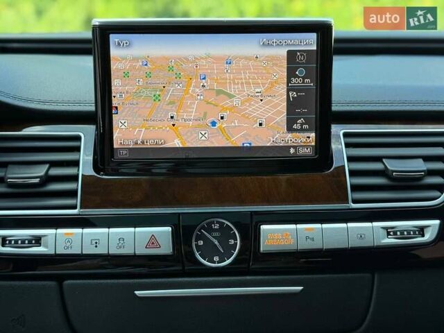 Чорний Ауді A8, об'ємом двигуна 3 л та пробігом 131 тис. км за 24999 $, фото 11 на Automoto.ua