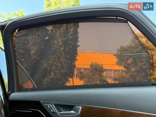 Чорний Ауді A8, об'ємом двигуна 3 л та пробігом 131 тис. км за 24999 $, фото 28 на Automoto.ua