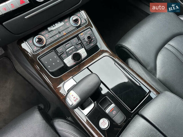 Черный Ауди А8, объемом двигателя 3 л и пробегом 170 тыс. км за 24999 $, фото 11 на Automoto.ua