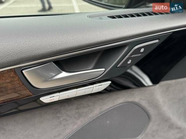 Черный Ауди А8, объемом двигателя 3 л и пробегом 76 тыс. км за 28999 $, фото 45 на Automoto.ua