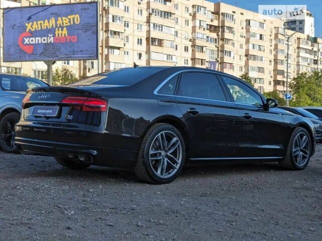 Чорний Ауді A8, об'ємом двигуна 3 л та пробігом 147 тис. км за 39900 $, фото 7 на Automoto.ua