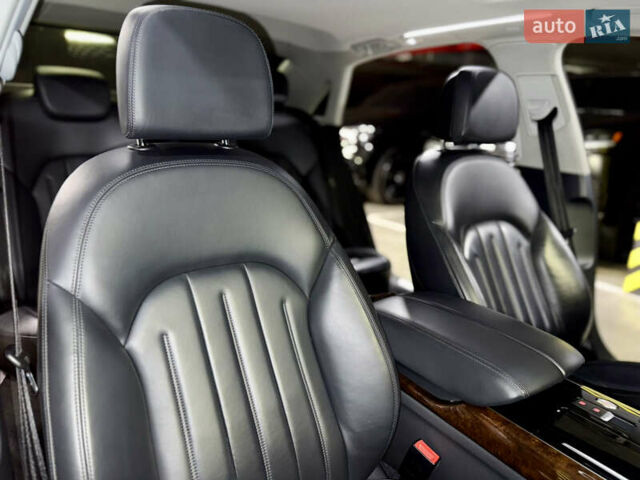 Чорний Ауді A8, об'ємом двигуна 2.97 л та пробігом 115 тис. км за 32900 $, фото 38 на Automoto.ua