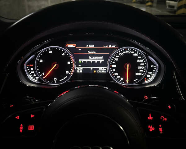 Чорний Ауді A8, об'ємом двигуна 4.13 л та пробігом 170 тис. км за 48500 $, фото 16 на Automoto.ua
