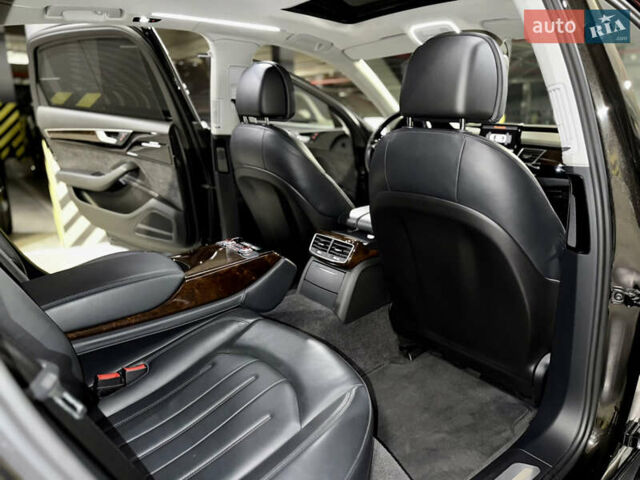 Чорний Ауді A8, об'ємом двигуна 2.97 л та пробігом 115 тис. км за 32900 $, фото 29 на Automoto.ua