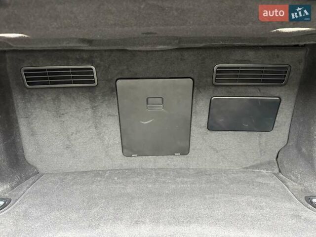 Черный Ауди А8, объемом двигателя 3 л и пробегом 76 тыс. км за 28999 $, фото 89 на Automoto.ua