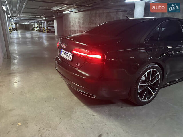 Чорний Ауді A8, об'ємом двигуна 4.13 л та пробігом 170 тис. км за 48500 $, фото 5 на Automoto.ua