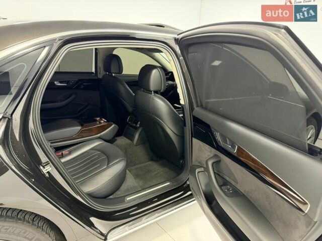 Черный Ауди А8, объемом двигателя 3 л и пробегом 123 тыс. км за 28999 $, фото 18 на Automoto.ua