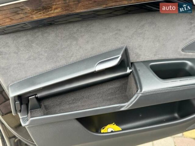 Чорний Ауді A8, об'ємом двигуна 3 л та пробігом 122 тис. км за 28999 $, фото 47 на Automoto.ua