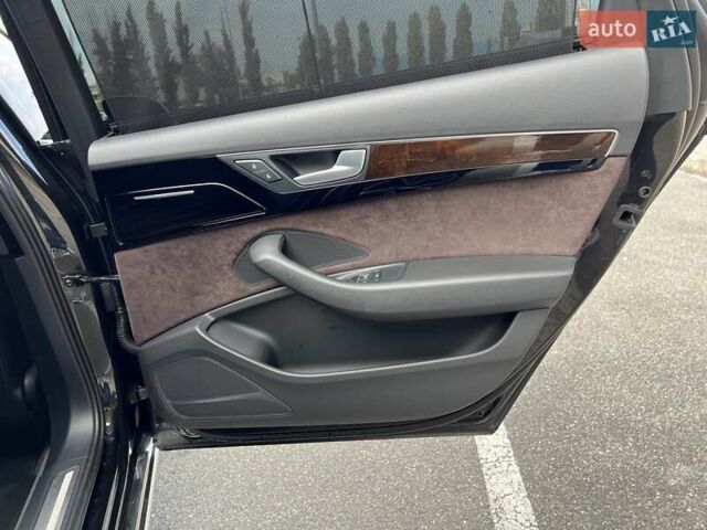 Черный Ауди А8, объемом двигателя 2.97 л и пробегом 245 тыс. км за 25000 $, фото 8 на Automoto.ua