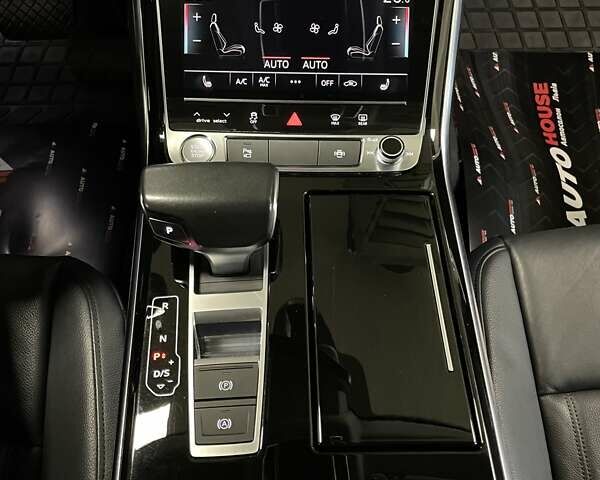 Ауди А8 2018 в Львове на Automoto.ua Черный Ауди А8, объемом двигателя 2.97 л и пробегом 106 тыс. км за 48700 $, фото 64 на Automoto.ua