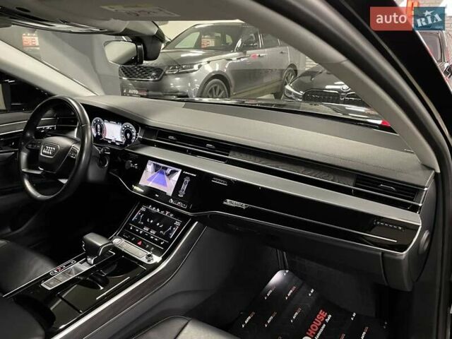 Ауди А8 2018 в Львове на Automoto.ua Черный Ауди А8, объемом двигателя 2.97 л и пробегом 106 тыс. км за 48700 $, фото 42 на Automoto.ua