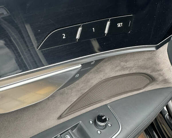 Черный Ауди А8, объемом двигателя 3 л и пробегом 147 тыс. км за 44500 $, фото 66 на Automoto.ua