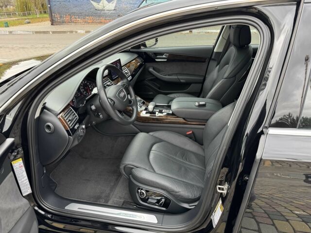 Черный Ауди А8, объемом двигателя 3 л и пробегом 76 тыс. км за 28999 $, фото 16 на Automoto.ua