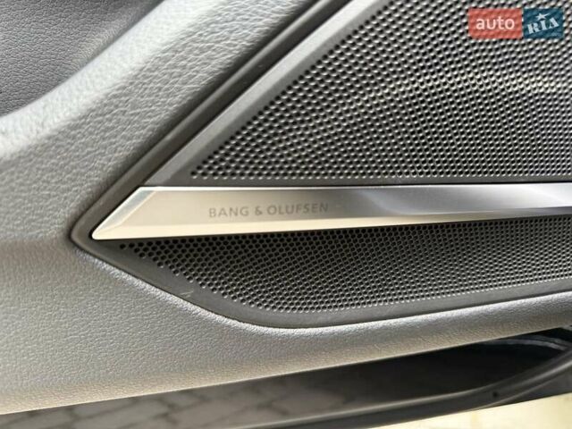 Чорний Ауді A8, об'ємом двигуна 3 л та пробігом 144 тис. км за 58500 $, фото 20 на Automoto.ua