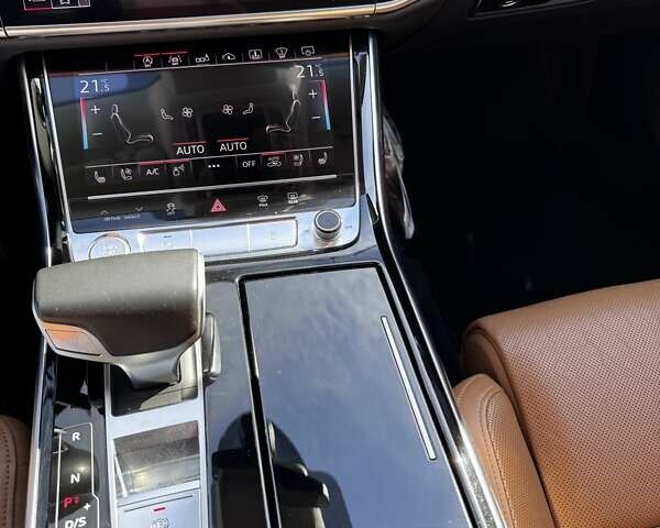 Черный Ауди А8, объемом двигателя 3 л и пробегом 80 тыс. км за 59500 $, фото 10 на Automoto.ua