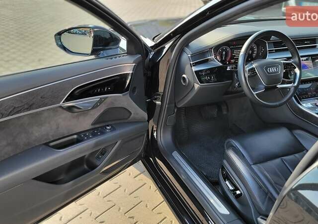 Черный Ауди А8, объемом двигателя 2.97 л и пробегом 168 тыс. км за 52500 $, фото 19 на Automoto.ua