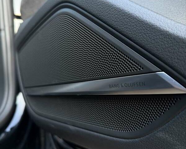 Черный Ауди А8, объемом двигателя 2.97 л и пробегом 208 тыс. км за 39999 $, фото 29 на Automoto.ua