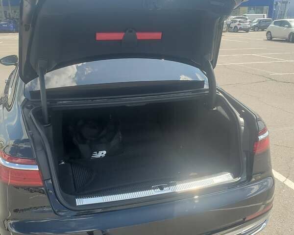 Черный Ауди А8, объемом двигателя 2.97 л и пробегом 168 тыс. км за 52000 $, фото 14 на Automoto.ua