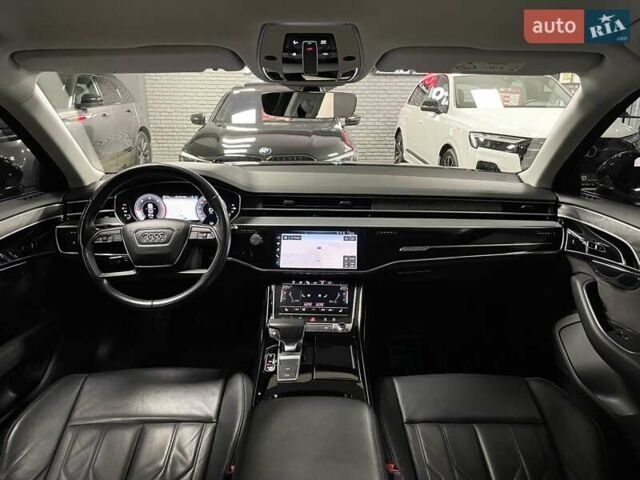 Ауди А8 2018 в Львове на Automoto.ua Черный Ауди А8, объемом двигателя 2.97 л и пробегом 106 тыс. км за 48700 $, фото 44 на Automoto.ua