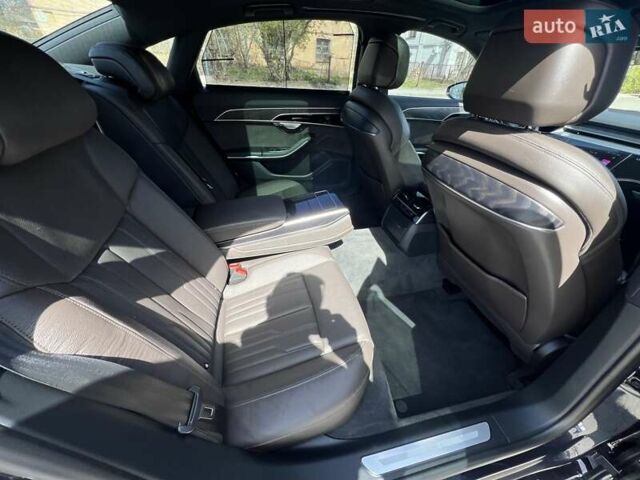 Черный Ауди А8, объемом двигателя 3 л и пробегом 70 тыс. км за 45500 $, фото 12 на Automoto.ua