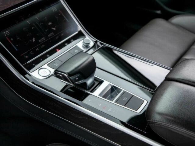 Чорний Ауді A8, об'ємом двигуна 3 л та пробігом 45 тис. км за 24000 $, фото 12 на Automoto.ua