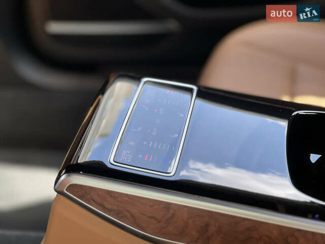 Черный Ауди А8, объемом двигателя 4 л и пробегом 60 тыс. км за 58000 $, фото 29 на Automoto.ua