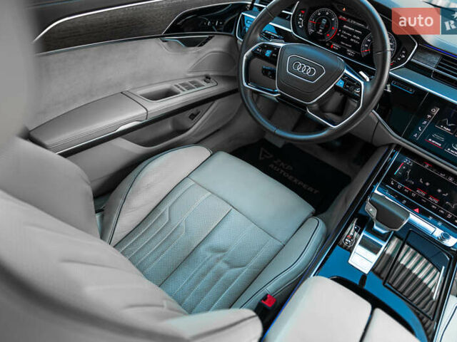 Черный Ауди А8, объемом двигателя 2.97 л и пробегом 145 тыс. км за 57500 $, фото 34 на Automoto.ua