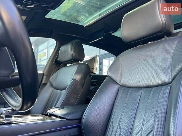 Черный Ауди А8, объемом двигателя 3 л и пробегом 114 тыс. км за 46500 $, фото 11 на Automoto.ua