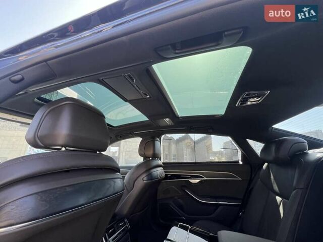 Черный Ауди А8, объемом двигателя 3 л и пробегом 70 тыс. км за 45500 $, фото 20 на Automoto.ua