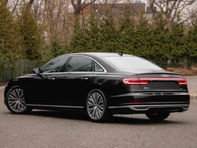 Чорний Ауді A8, об'ємом двигуна 3 л та пробігом 45 тис. км за 24000 $, фото 6 на Automoto.ua
