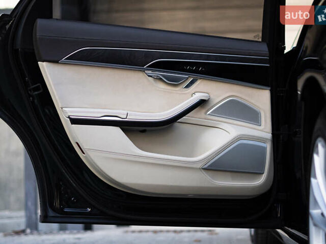 Черный Ауди А8, объемом двигателя 3.99 л и пробегом 110 тыс. км за 57500 $, фото 35 на Automoto.ua