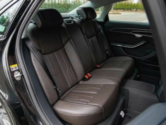 Чорний Ауді A8, об'ємом двигуна 3 л та пробігом 45 тис. км за 24000 $, фото 18 на Automoto.ua