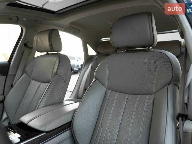 Черный Ауди А8, объемом двигателя 2.97 л и пробегом 145 тыс. км за 57500 $, фото 25 на Automoto.ua