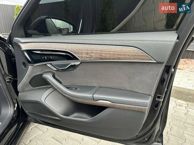 Черный Ауди А8, объемом двигателя 0 л и пробегом 50 тыс. км за 44999 $, фото 44 на Automoto.ua